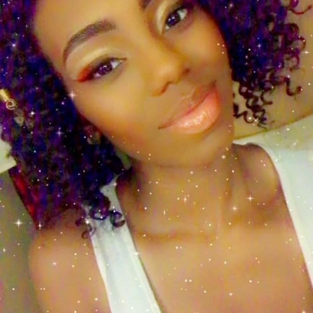 Meet your Posher, Zahria